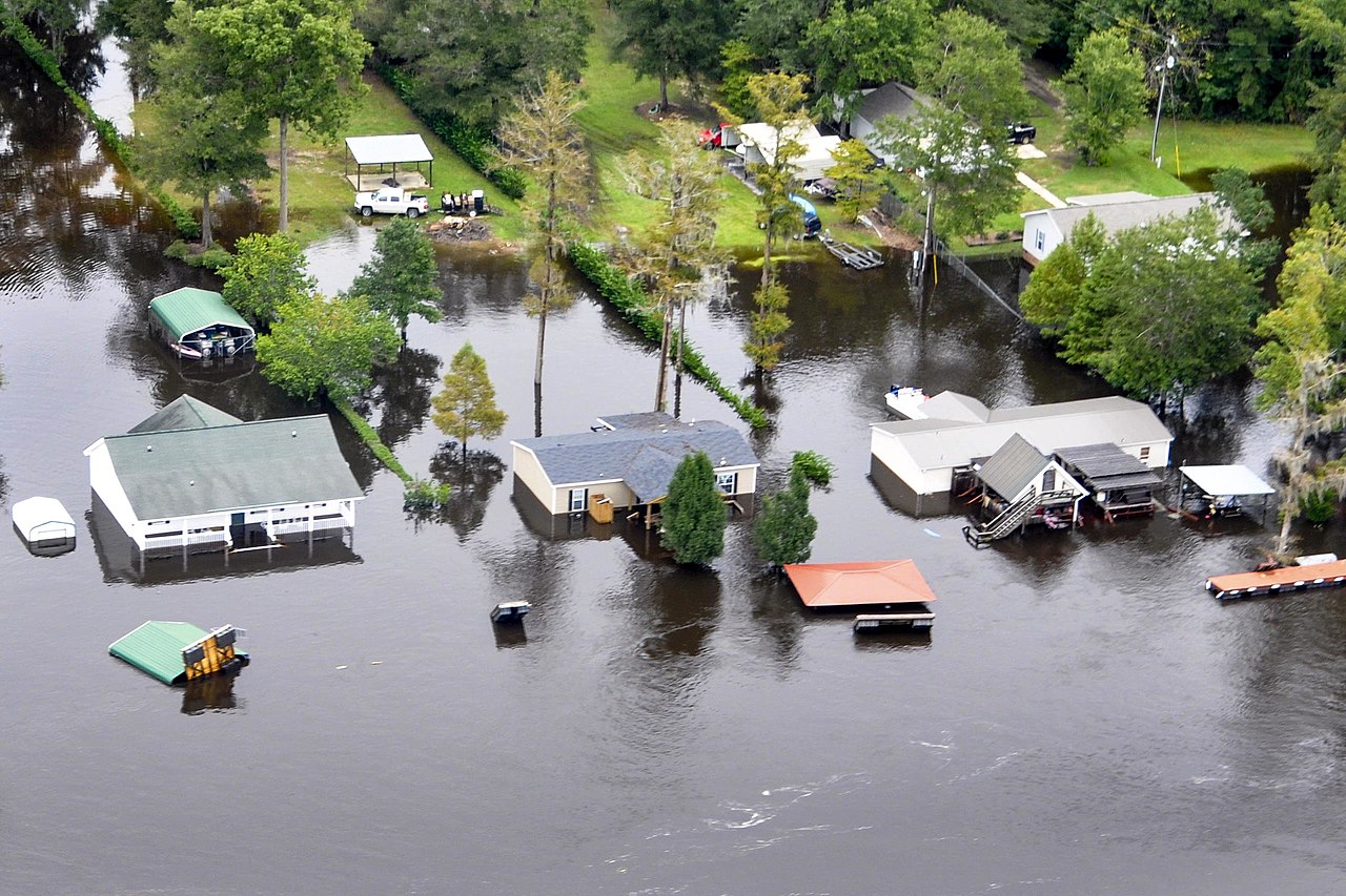 Emergency Flood Restoration Services Can Fix Your Property Now